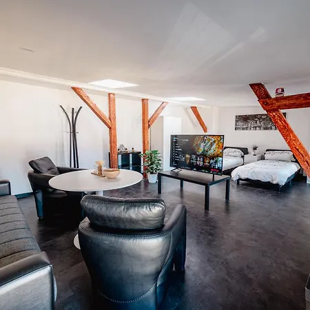 Moderner Altbau Fuer 3 * Magdeburgo