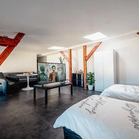 Moderner Altbau Fuer 3 * Magdeburgo