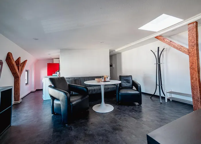 Moderner Altbau Fuer 3 Lägenhet *